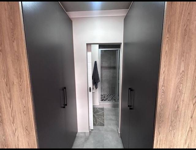 2 BEDROOM APARTMENT FOR SALE IN SINOVILLE